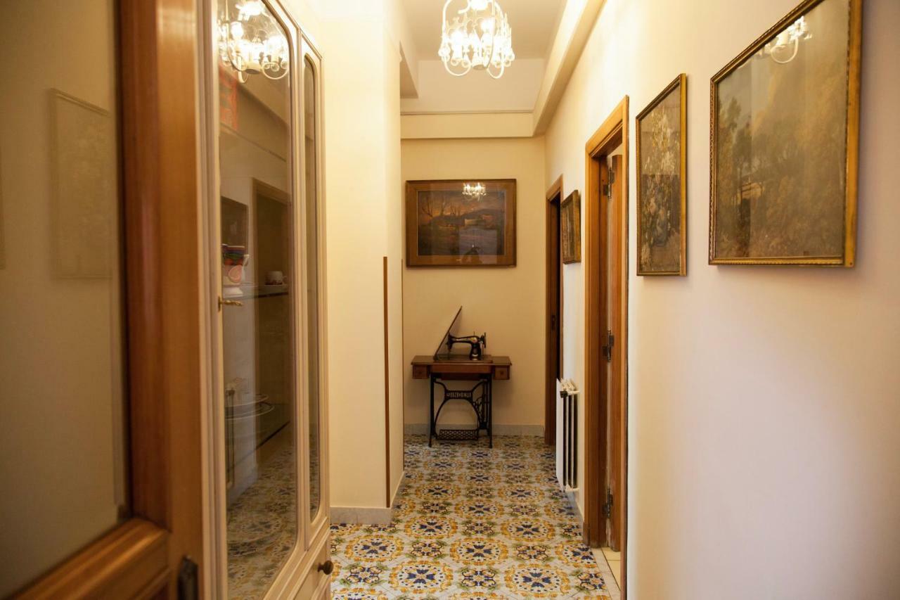 Maman Suite, City Center Near Molo Beverello Naples Exterior photo